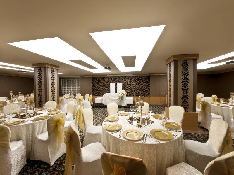 Aspera Hotel Altunizade Istambul Exterior foto